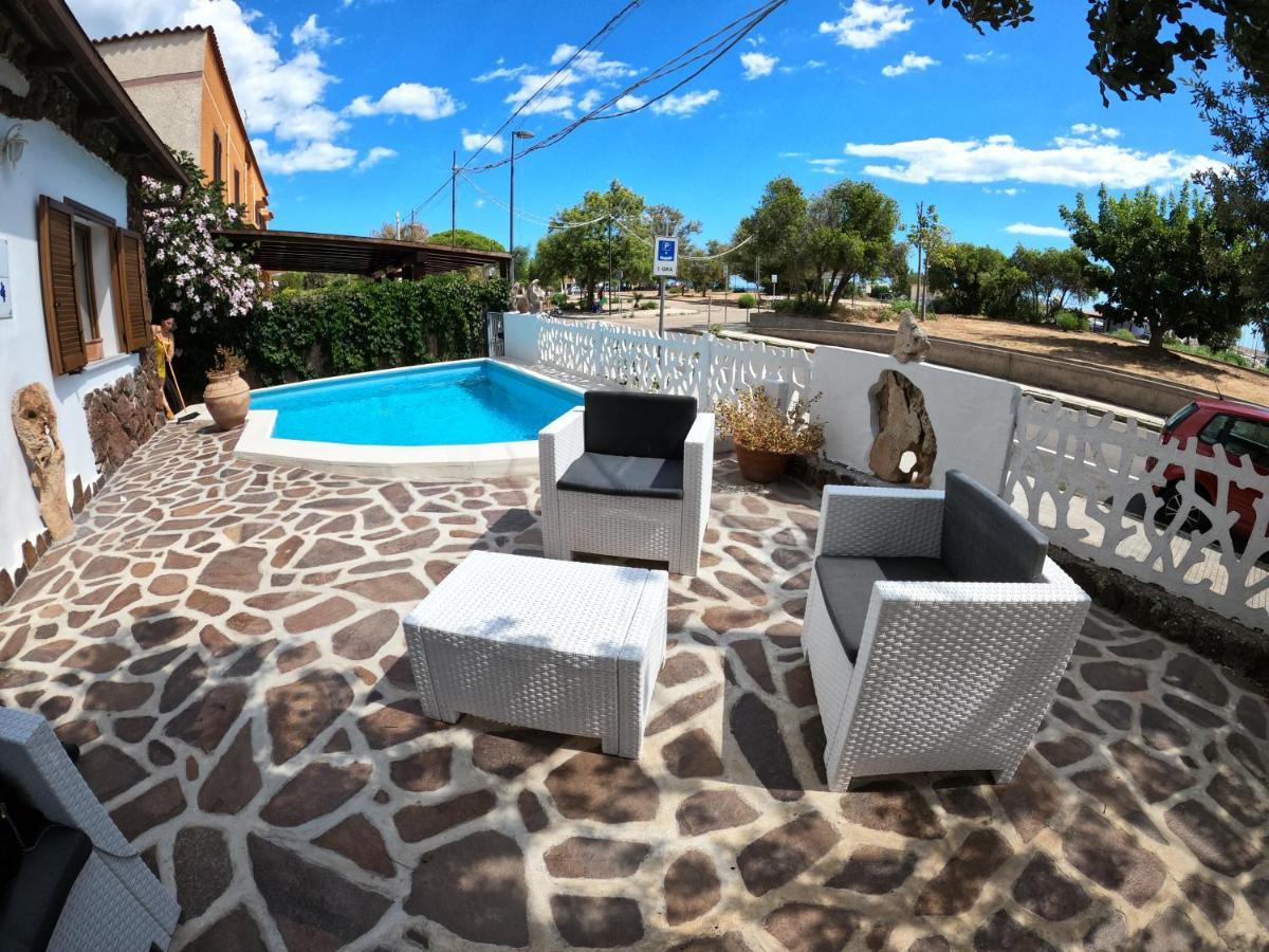 Villa Sari Affitta Camere ลากาเลตตา ภายนอก รูปภาพ